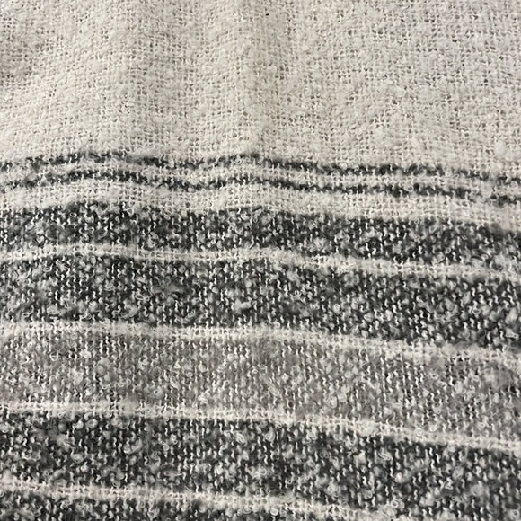 Akira Open Poncho Wrap Shawl Blanket Cape - Picture 4 of 5